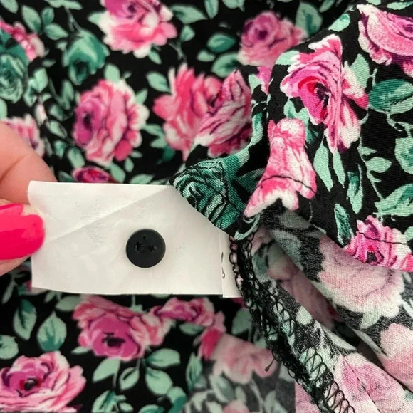 Blogger Favorite Zara ditzy floral puff sleeve mini dress - Picture 11 of 12